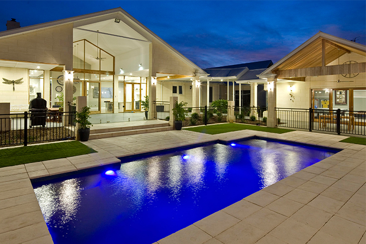Why Buy a Fibreglass Swimming Pool?